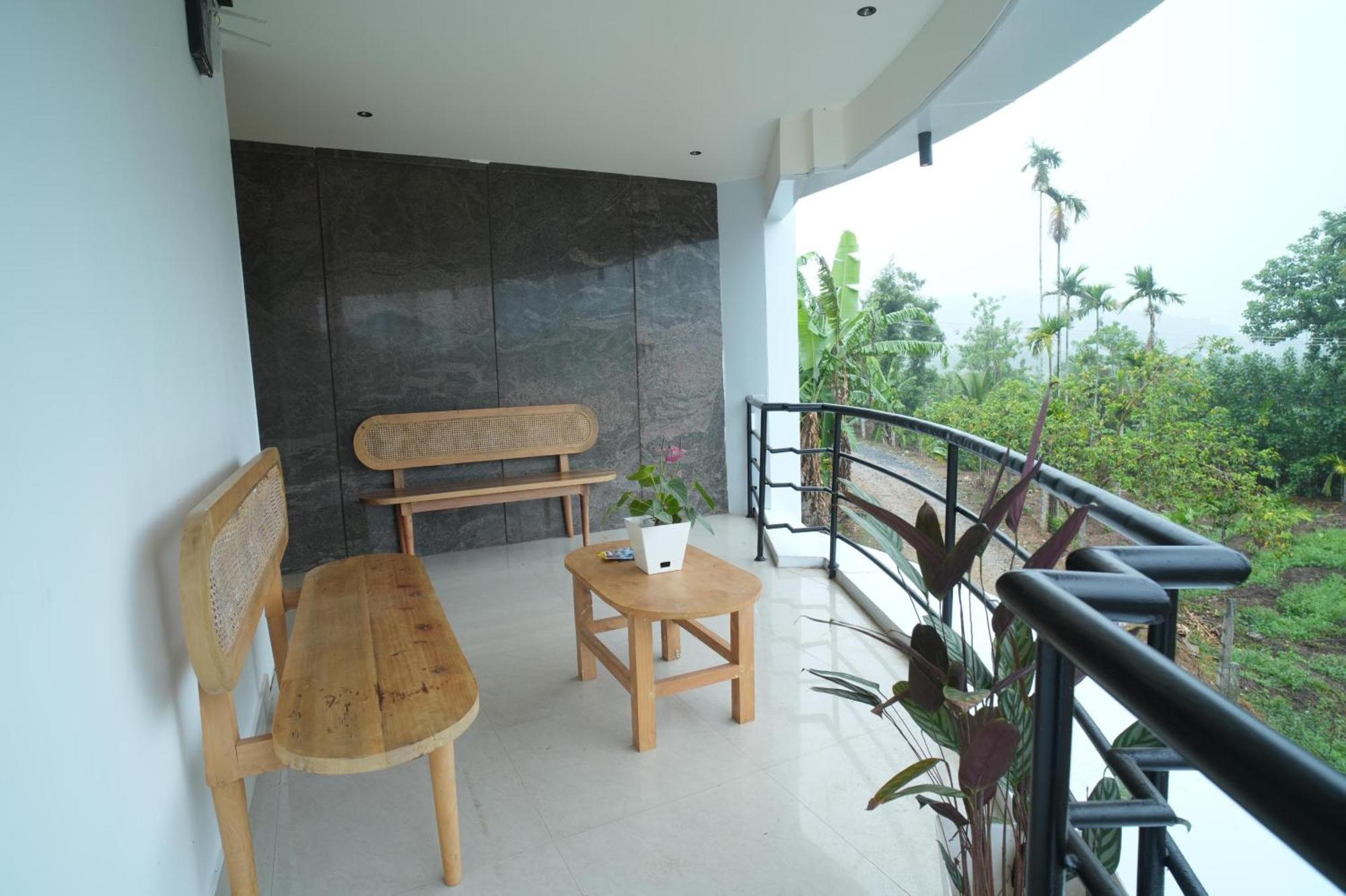Rasha Residency Hostel กัลปัตตา ภายนอก รูปภาพ